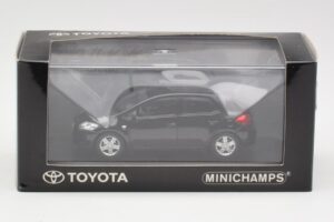 Toyota Auris E150 Czarny Minichamps 1:43 TOYOTA004 Metal — zdjęcie 4 z 4