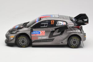 Toyota GR Yaris Rally1 #17 Toyota Gazoo Racing WRT S. Ogier / V. Landais Rally Finland 2024 IXO 1:18 18RMC216 Metal — zdjęcie 3 z 6