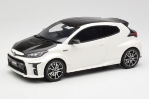Toyota GRMN Yaris Rally Package Biały Otto 1:18 OT1071 Żywica