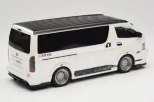 Toyota Hiace Super GL Pearl White Otto 1:18 OT1136 Żywica — zdjęcie 2 z 6