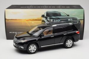 Toyota Highlander XU40 Czarny Paudi Model 1:18 2043612-B1 Metal — zdjęcie 8 z 8