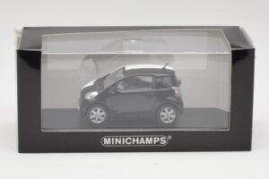 Toyota iQ Czarny i Biały Targi Motoryzacyjne w Genewie 2009 Minichamps 1:43 400166801 Metal — zdjęcie 4 z 4