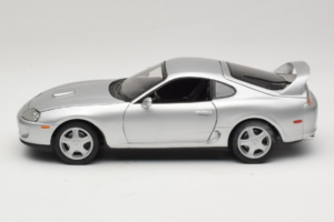 Toyota Supra A80 Srebrny Kyosho 1:18 8847 Metal — zdjęcie 4 z 8