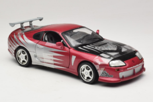 Toyota Supra A80 Fast & Furious Fioletowy Srebrny ERTL 1:18 33708 Metal — zdjęcie 4 z 6