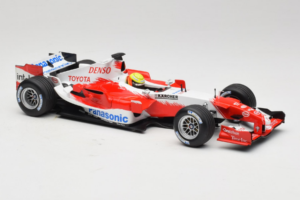 Toyota TF105 #17 R. Schumacher Panasonic Toyota Racing 2005 Minichamps 1:18 100050017 Metal — zdjęcie 4 z 7