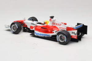Toyota TF105 #17 R. Schumacher Panasonic Toyota Racing 2005 Minichamps 1:18 100050017 Metal — zdjęcie 5 z 7