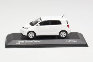 Toyota Urban Cruiser Biały Minichamps 1:43 400166960 Metal