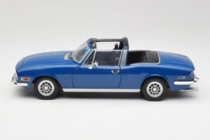 Triumph Stag Mk1 Sapphire Blue Revell 1:18 8815 Metal — zdjęcie 4 z 8