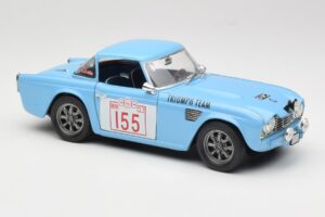 Triumph TR4 Rally Car Revell 1:18 8773 Metal — zdjęcie 6 z 8