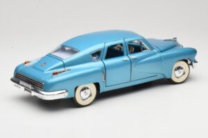 Tucker Torpedo Niebieski Road Signature 1:18 92268 Metal — zdjęcie 3 z 8