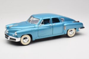 Tucker Torpedo Niebieski Road Signature 1:18 92268 Metal