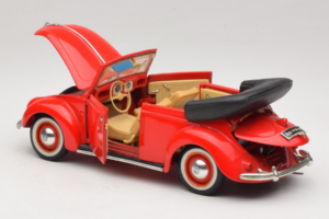 Volkswagen Beetle Kabriolet Czerwony Maisto 1:18 56010 Metal — zdjęcie 5 z 8