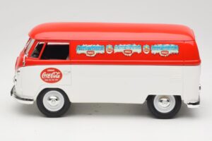 Volkswagen T1 Combi Coca-Cola Solido 1:18 9512 Metal — zdjęcie 4 z 8