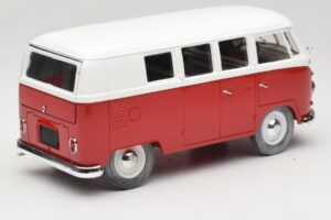 Volkswagen Combi T1 Czerwony & Biały Solido 1:18 8031 Metal — zdjęcie 3 z 8