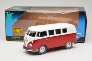 Volkswagen Combi T1 Czerwony & Biały Solido 1:18 8031 Metal — zdjęcie 8 z 8