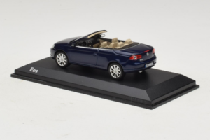 Volkswagen Eos Kabriolet Niebieski Minichamps 1:43 1F0099300D5Q Metal — zdjęcie 3 z 5