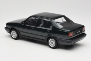 Volkswagen Jetta Mk3 CL Czarny Icartime 1:18 JETTA001 Metal — zdjęcie 7 z 8