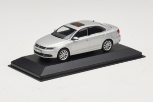 Volkswagen Jetta Mk6 Srebrny Minichamps 1:43 JETTA002 Metal — zdjęcie 2 z 4