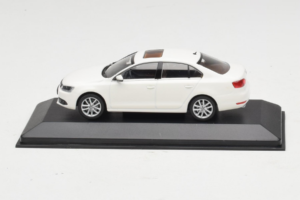 Volkswagen Jetta Mk6 Biały Minichamps 1:43 JETTA003 Metal