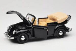 Volkswagen Garbus Kabriolet Czarny Maisto 1:18 37800-M6 Metal — zdjęcie 2 z 8
