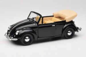Volkswagen Garbus Kabriolet Czarny Maisto 1:18 37800-M6 Metal