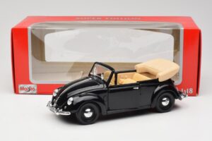 Volkswagen Garbus Kabriolet Czarny Maisto 1:18 37800-M6 Metal — zdjęcie 8 z 8