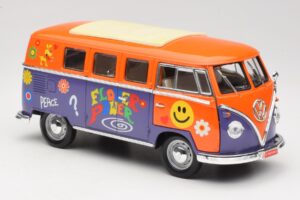 Volkswagen Microbus T1 Flower Power Road Signature 1:18 92329 Metal — zdjęcie 6 z 8
