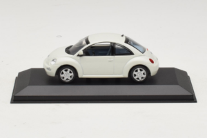 Volkswagen New Beetle Biały Minichamps 1:43 430058005 Metal