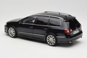 Volkswagen Passat B6 R36 Variant Czarny NZG 1:18 KF044-4A Metal — zdjęcie 7 z 8