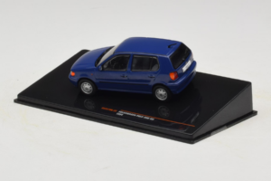 Volkswagen Polo Mk3 Niebieski IXO 1:43 CLC579N Metal — zdjęcie 3 z 4