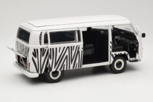 Volkswagen T2a Bus Safari Schuco 1:18 191 Metal — zdjęcie 2 z 8