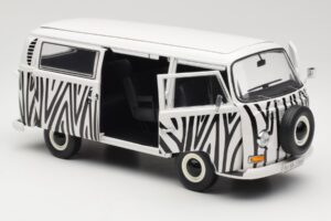Volkswagen T2a Bus Safari Schuco 1:18 191 Metal — zdjęcie 5 z 8