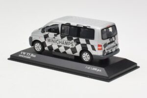 Volkswagen T5 Bus Minichamps Edition Minichamps 1:43 400052202 Metal — zdjęcie 3 z 4