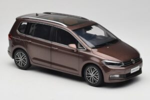 Volkswagen Touran 5T Brązowy Paudi Model 1:18 ZVE000003BRA Metal — zdjęcie 6 z 8