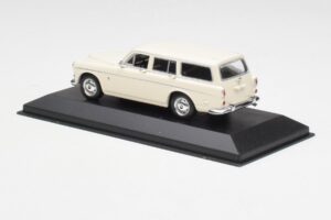 Volvo 121 Amazon Kombi Biały Minichamps 1:43 430171010 Metal — zdjęcie 3 z 4