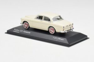 Volvo 121 Amazon Biały Minichamps 1:43 430171040 Metal — zdjęcie 3 z 4