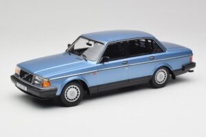 Volvo 240 GL Niebieski Metalik Minichamps 1:18 155171404 Metal