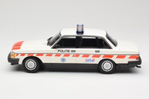 Volvo 240 GL Politie Netherlands Minichamps 1:18 155171498 Metal — zdjęcie 3 z 6