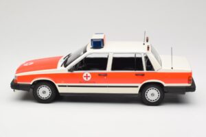 Volvo 740 GL DRK Aschaffenburg Minichamps 1:18 155171790 Metal — zdjęcie 3 z 6