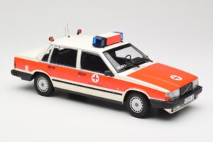 Volvo 740 GL DRK Aschaffenburg Minichamps 1:18 155171790 Metal — zdjęcie 4 z 6
