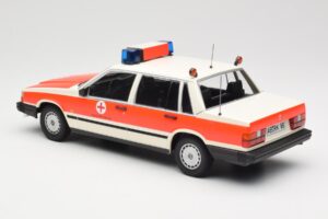 Volvo 740 GL DRK Aschaffenburg Minichamps 1:18 155171790 Metal — zdjęcie 5 z 6