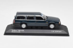 Volvo 740 GL Estate Niebiesko-Zielony Metalik Minichamps 1:43 943171713 Metal