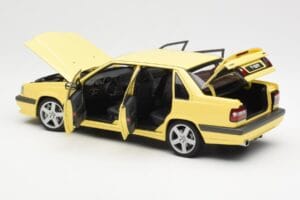Volvo 850 T-5R Żółty AUTOart 1:18 79501 Metal — zdjęcie 5 z 8