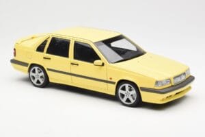 Volvo 850 T-5R Żółty AUTOart 1:18 79501 Metal — zdjęcie 6 z 8