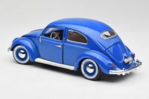 Volkswagen Beetle Niebieski Bburago 1:18 23124646 Metal — zdjęcie 7 z 8