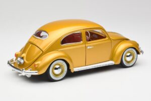 Volkswagen Beetle Złoty Bburago 1:18 3361 Metal — zdjęcie 3 z 8