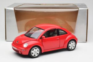 Volkswagen New Beetle Czerwony Bburago 1:18 8185108 Metal — zdjęcie 8 z 8