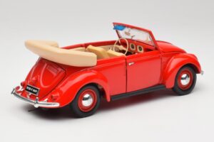 Volkswagen Kabriolet Ruby Czerwony Maisto 1:18 32826 Metal — zdjęcie 3 z 8