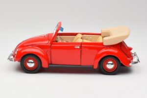 Volkswagen Kabriolet Ruby Czerwony Maisto 1:18 32826 Metal — zdjęcie 4 z 8