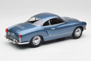 Volkswagen Karmann Ghia Coupe Neptune Niebieski Minichamps 1:18 155054022 Metal — zdjęcie 2 z 6